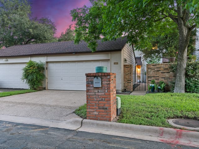 8434 Antero Dr
