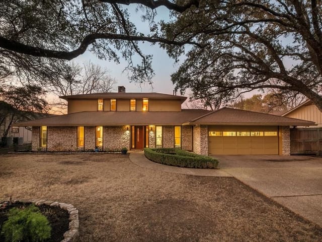8500 Emerald Hill Dr