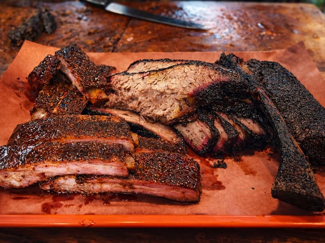 la Barbecue - Central Texas BBQ restaurant in East Cesar Chavez, Austin TX 3