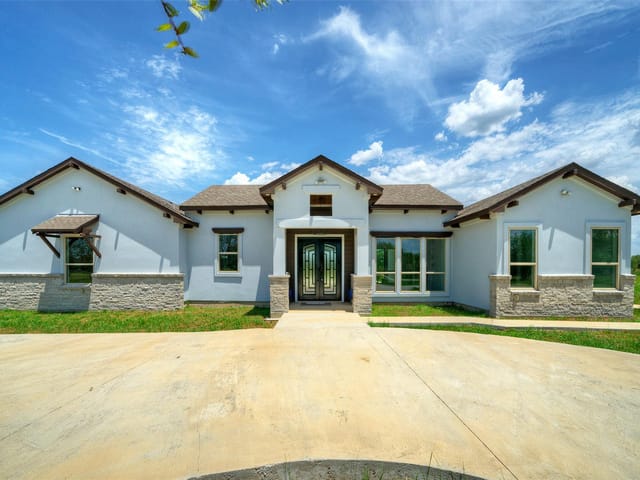 000  Patterson Ave