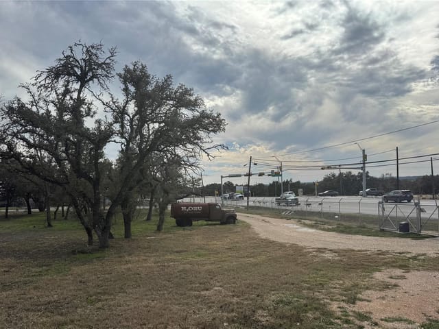 000 Ranch Road 12