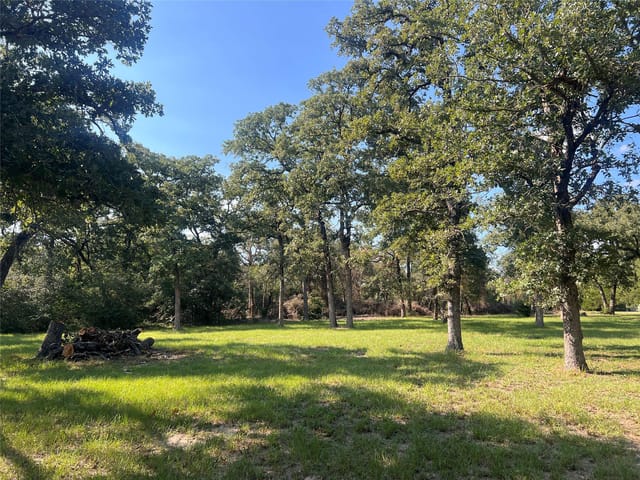 1.921 AC Cardinal Rd