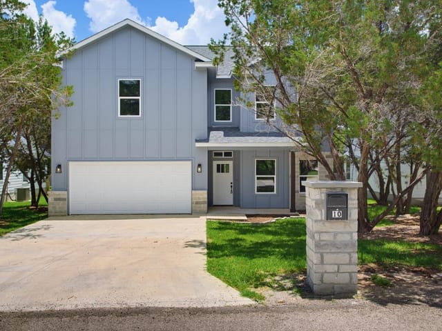 10 Honeysuckle LN