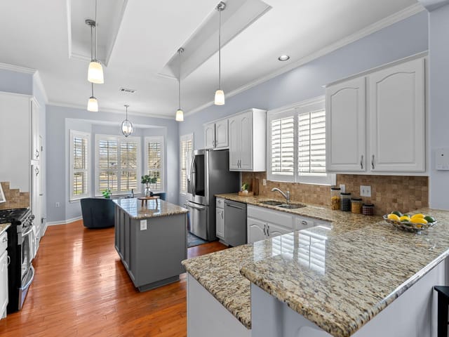 100  Blacksmiths Cir