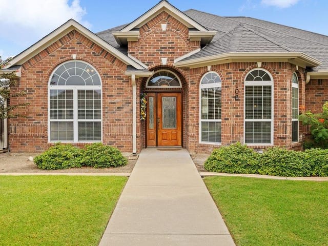 100 Davis CT