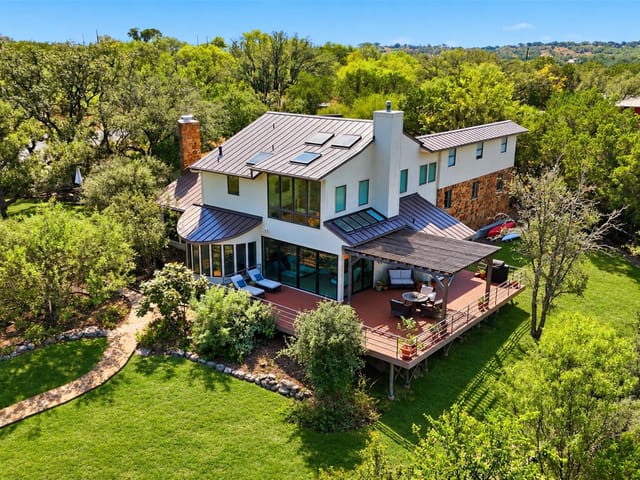 100 Derby DR - property photo 1 - Luxury home in Spicewood, TX