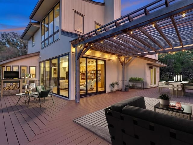 100 Derby Dr