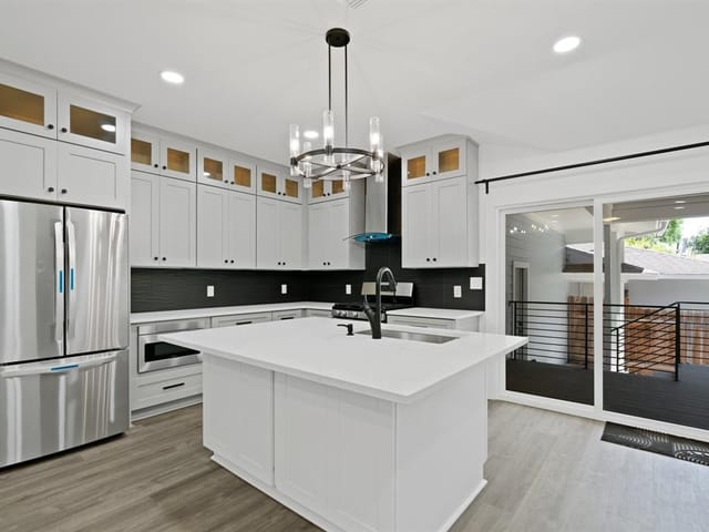 100 Oertli Ln