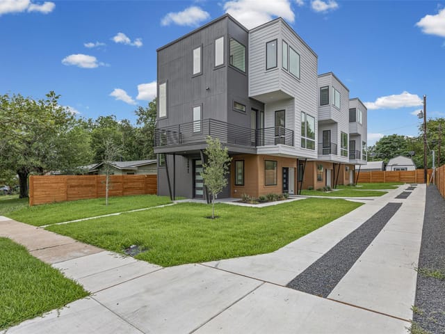 100 W Odell ST Unit #1