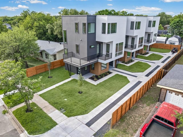 100 W Odell ST Unit #2