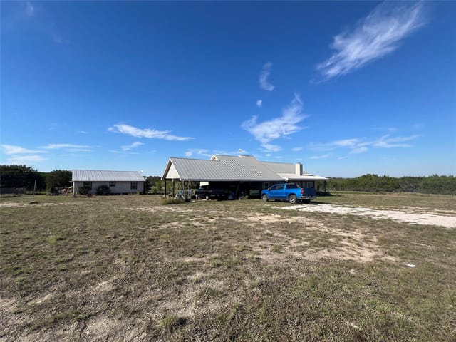 1000 County Road 203