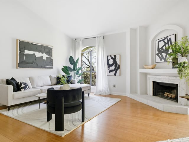 1000 Liberty Park Dr Unit #204