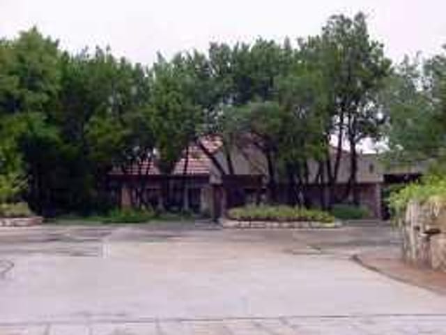 1000 LIBERTY PARK Unit #402