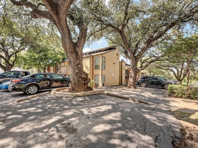 1000 W 26th St Unit #113