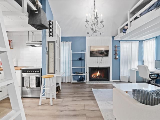 1000 W 26th St Unit #204