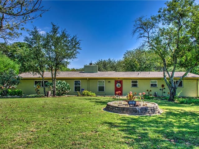 10005 Rocking Horse Rd