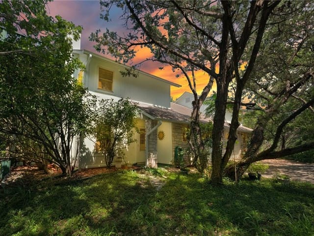 10006 Wildflower Ln