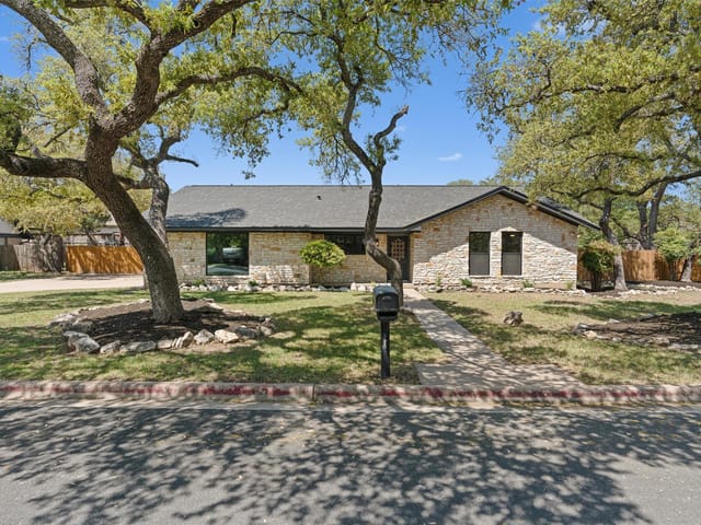 10016 Hidden Meadow DR
