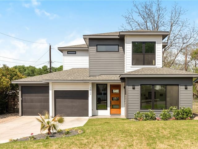 1002 Daphne Ct