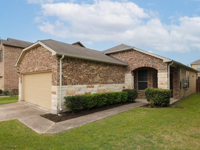 10028 Aly May Dr