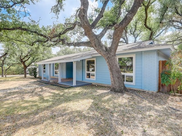 10029 Woodland Village Dr