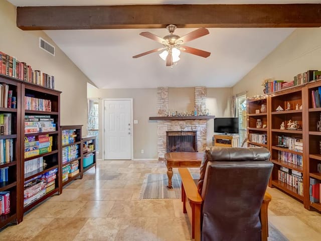 10034 Woodland Village Dr
