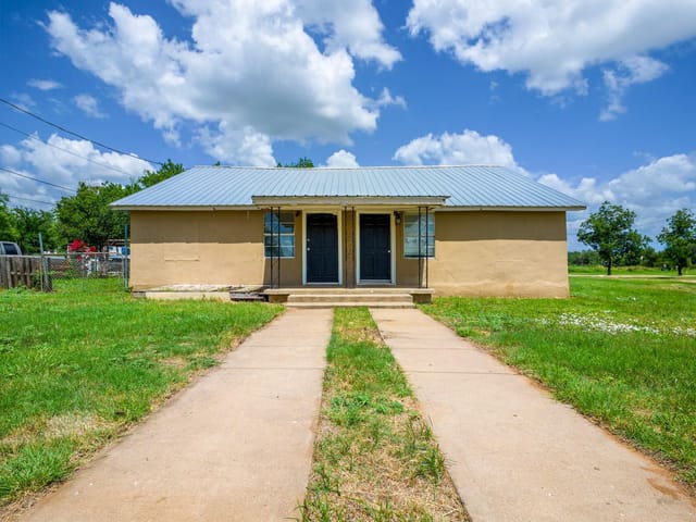 1004 Avon Ave