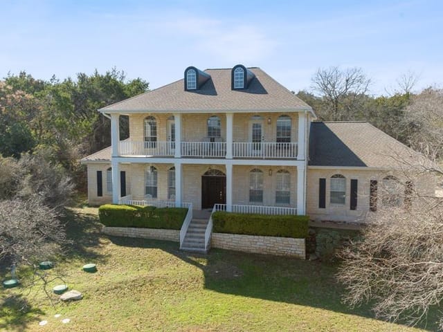1004 Elder Cir