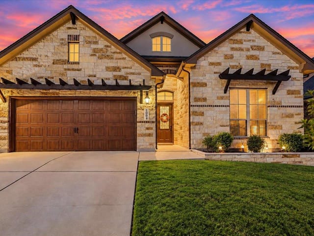 1004 Hezekiah LN