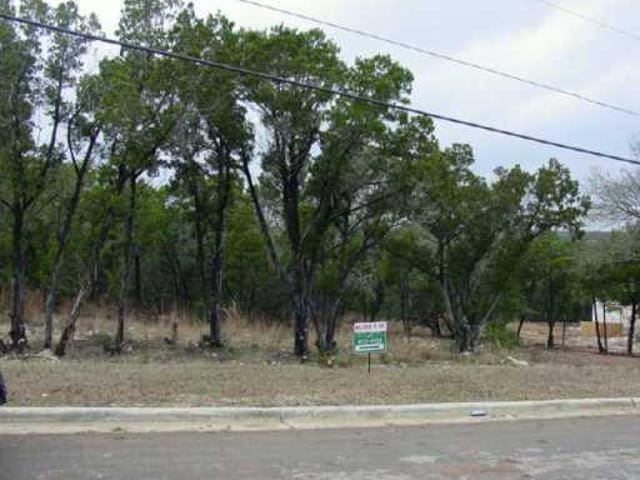 1004 OGDEN DR