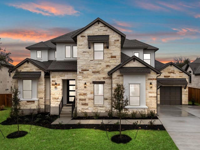 1004 Twisted Tarpley Ln