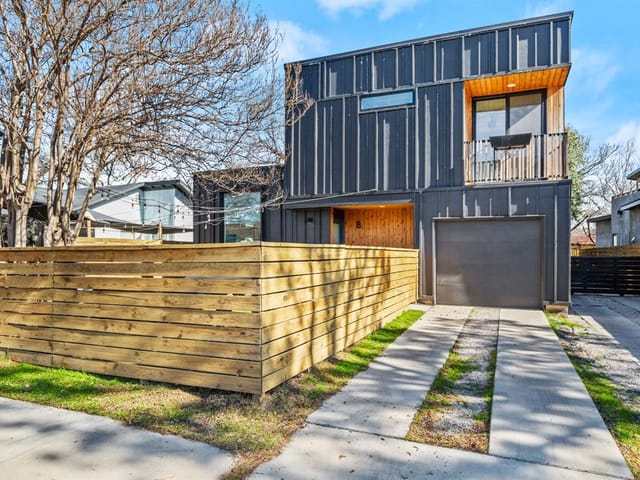 1005 Brass St Unit #B