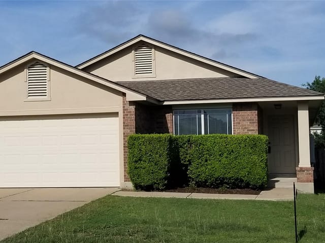 1005 Burgess DR