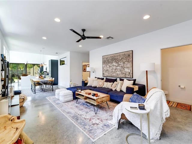 1005 Cardinal Ln Unit #A