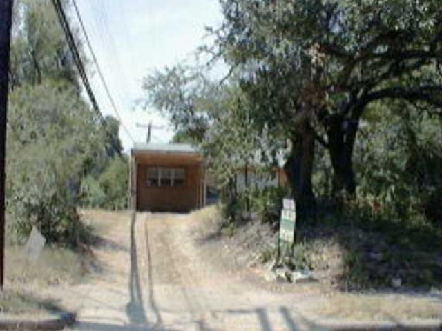 1005 HARWOOD Pl