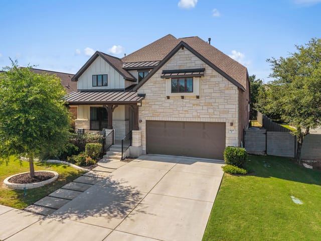 1005 Wolf Hollow DR