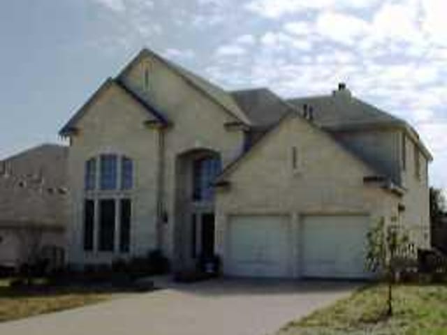 10053 PLANTERS WOODS DR