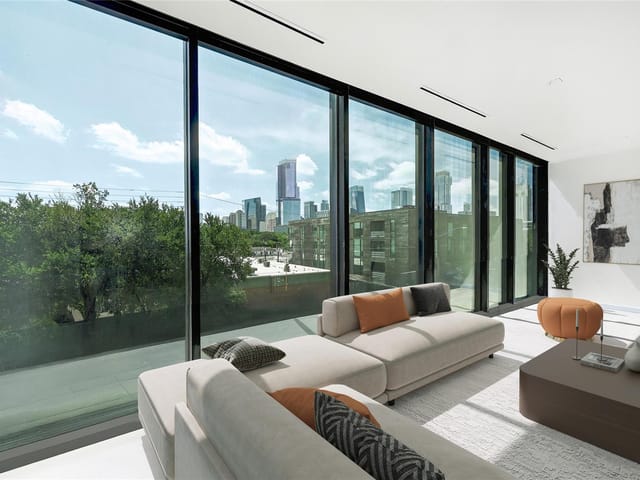 1006 Baylor St Unit #203