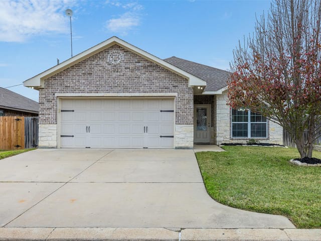 1006 Meadow Wood