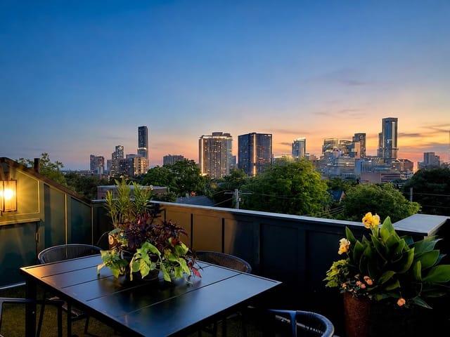 1007 E 15th ST Unit #2