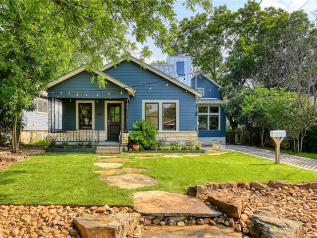 1007 W Johanna ST