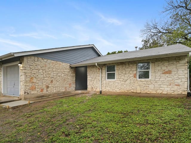 1007 Walter St