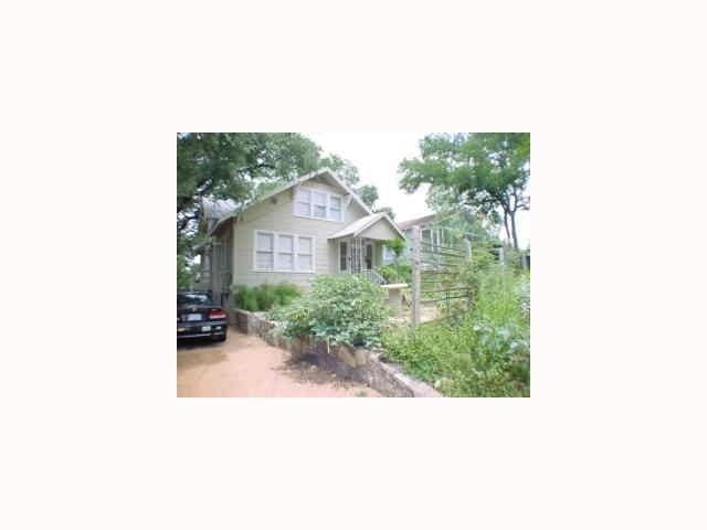 1008 Daniel Dr