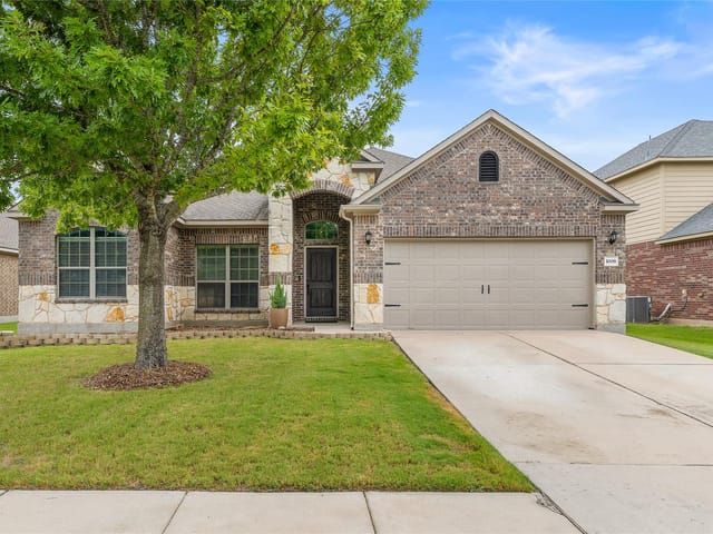 1008 N Ash CV