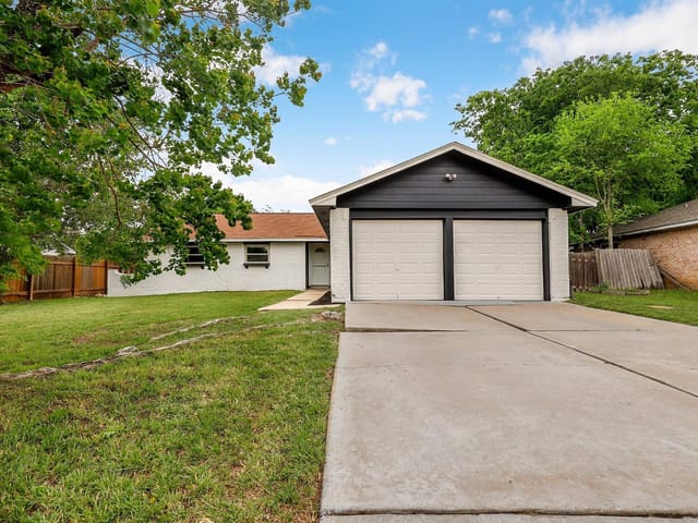 1008 Ridgeline Dr