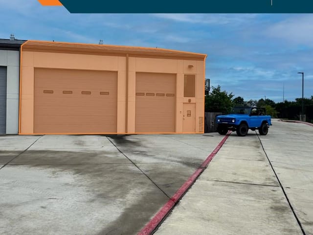 1009 N Ranch Road 620 Rd N Unit #316 - front exterior - Luxury home in Garages Of Texas At Lakeway, Lakeway, TX