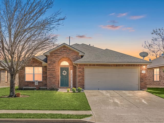 1009 Zeus Cir