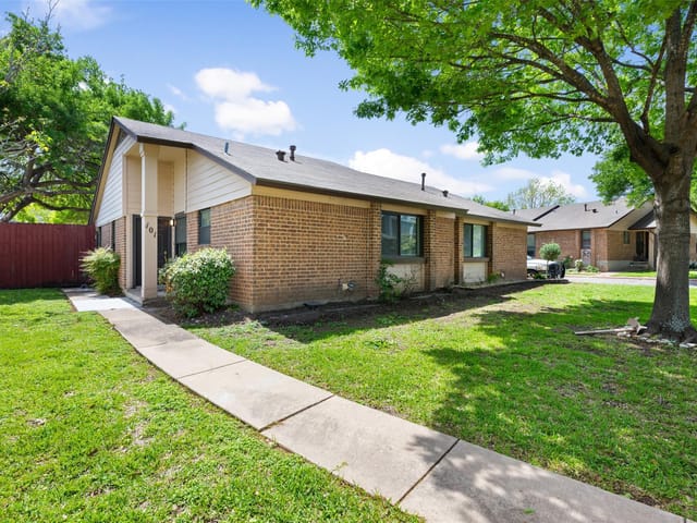 101 Clearday Dr Unit #101