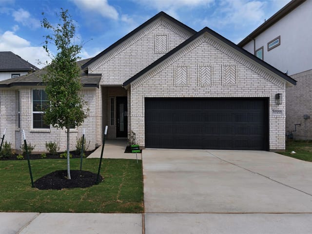 101 Lady Fern DR