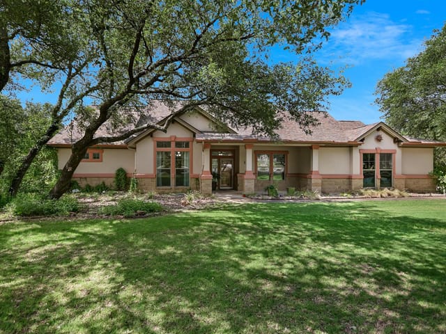 101 Paloma PL